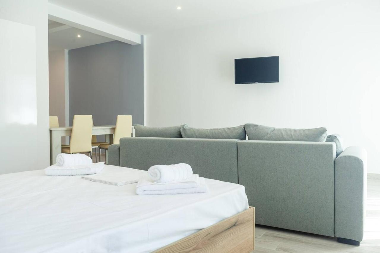 Diamanti Apartments Downtown لايميناس المظهر الخارجي الصورة