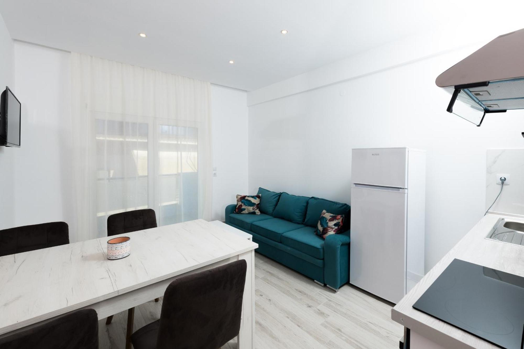Diamanti Apartments Downtown لايميناس الغرفة الصورة
